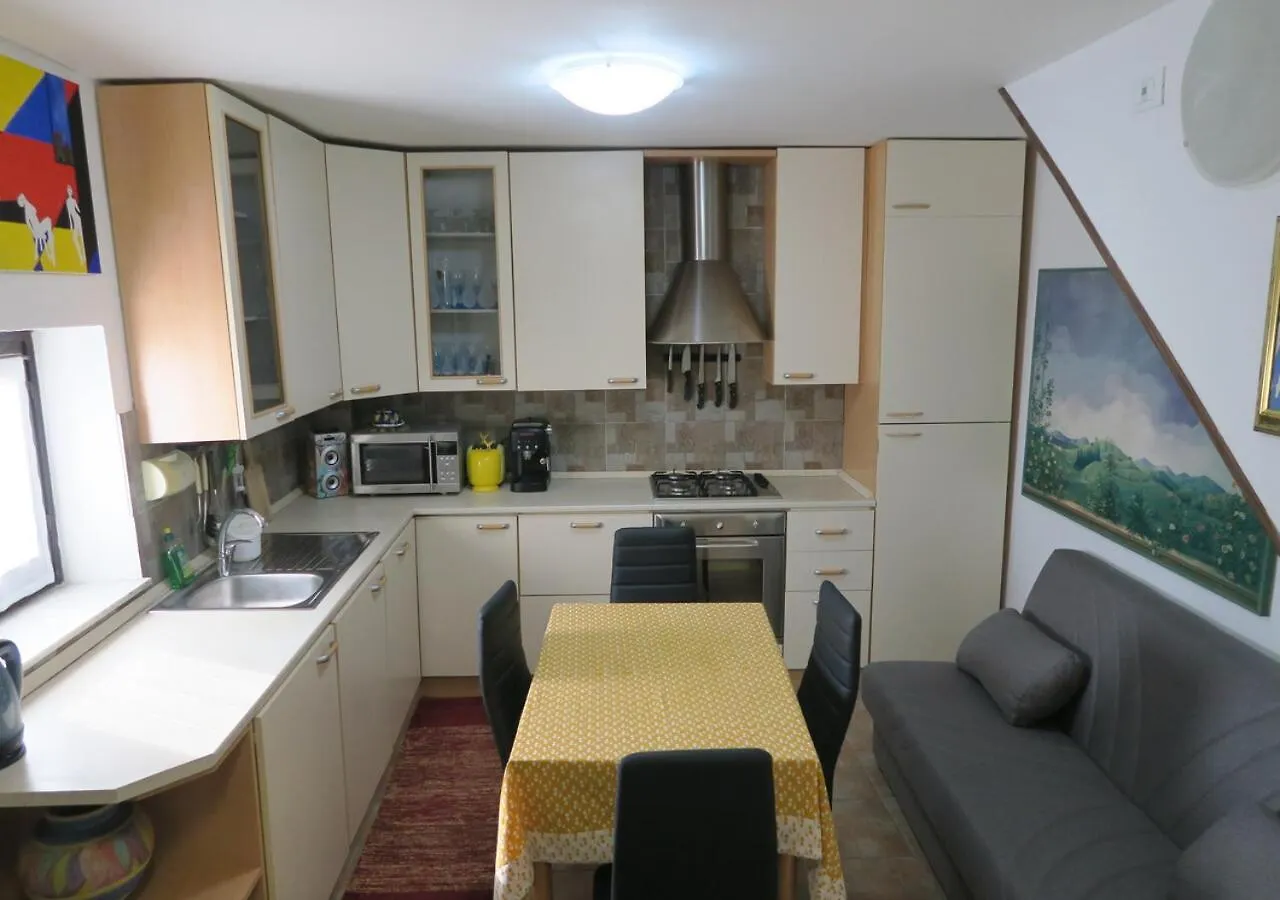 Apartment Appartamento Savona